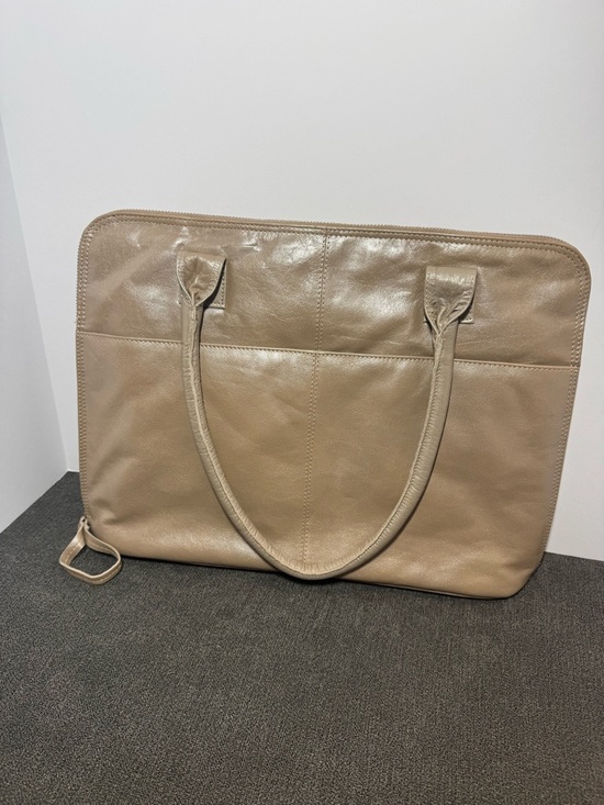 latico Handbags - Latico Leather Shoulder Messenger Bag for 15 inch Laptop Beige